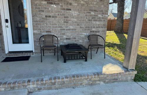 Gated Parking + Fire Pit | Near Zoo + Rhodes - Foto 25