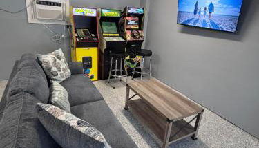 Oceanview - Heated Pool - Game Room - Steps to Beach - Sleeps 8 - Foto 2, Game Room