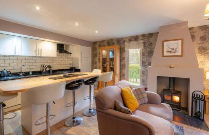 Abbey Holidays Loch Ness Luxury Self Catering 2 Bedroom Cottages - Foto 2