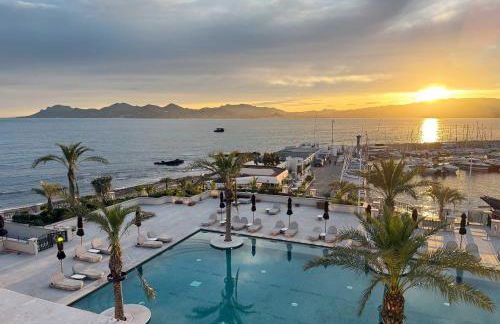 Luxury Family 2BR - Prime Location, Walk to Beach & Shopping, Sunny Balcony - By Totolulu Cannes Hoche - Foto 67