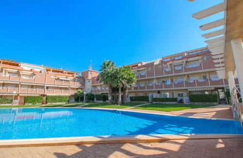 Planta baja con piscina a tres min de la playa - Foto 6