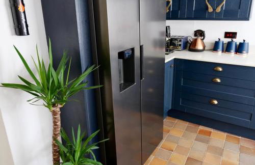 Luxury 9 Bed Manor House Hot Tub Cinema Room SkyTV - Foto 16