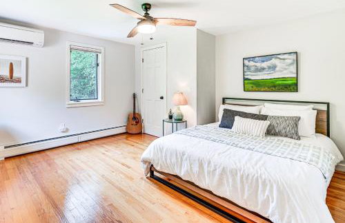 8 Mi to Tanglewood and Butternut Ski Spacious Home! - Foto 28