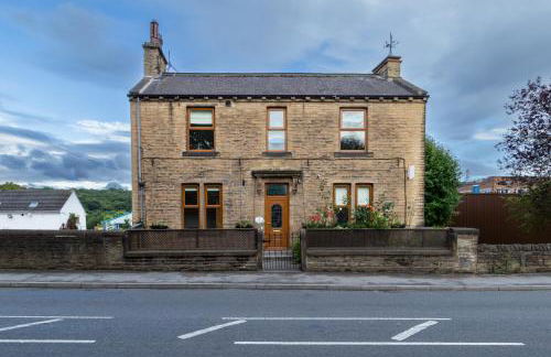 Spacious Cottage with Private Hot Tub - Foto 14