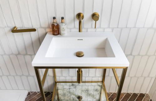 The West Wing at Hillthorpe Manor with Gardens & Private Hot Tub - Foto 49