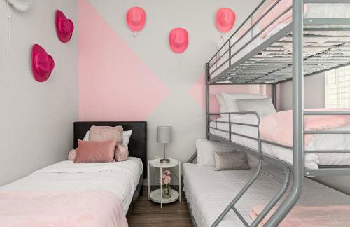 Unit 105 Stylish Condo with Free Parking and Close to Downtown - Foto 7