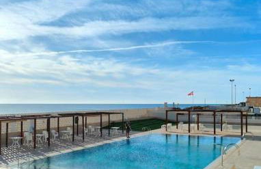 Apartamento prémium con 5 Piscinas Barbacoa Tenis Frontenis - Foto 1