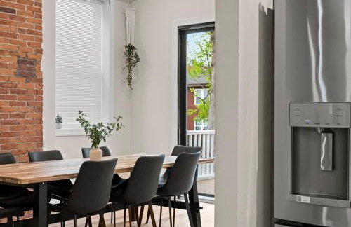 Games,BBQ, Netflix plus FREE Parking Near Bakery Square - Foto 15