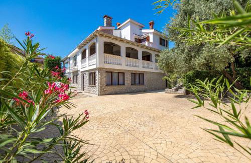 Villa The Nest - Photo 1