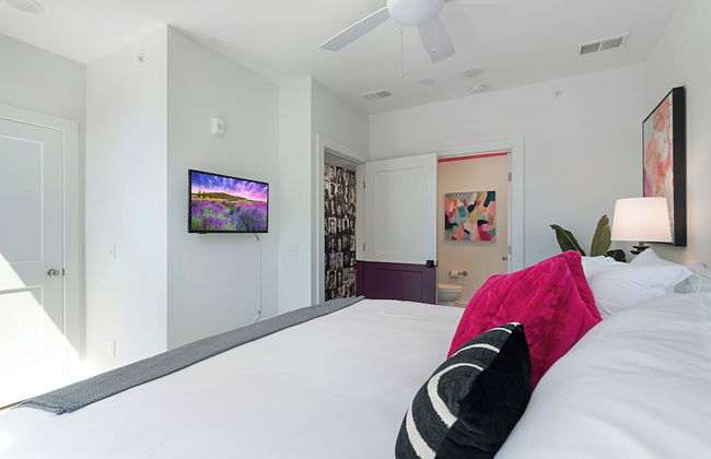 The Grove by AvantStay – Stylish Group Stay with Private Bathrooms - Foto 7