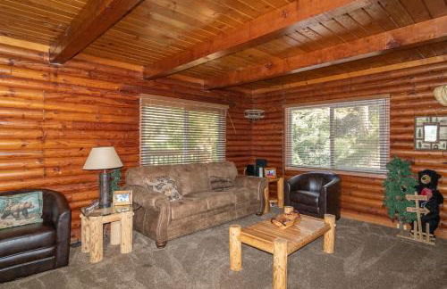 Harris Lakeview Cabin - Photo 1