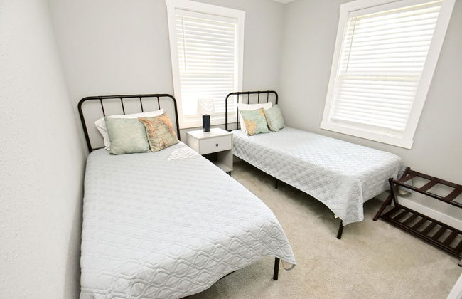 3 Blocks to Notre Dame EV Charger 1707 - Foto 18