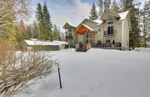 Expansive Group Lake House with Private Hot Tub! - Photo 3