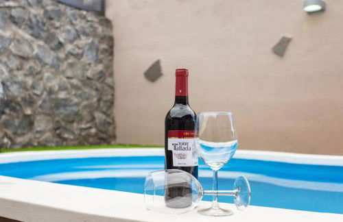 TenoHomes Sunny Terrace & Private Pool - Foto 1