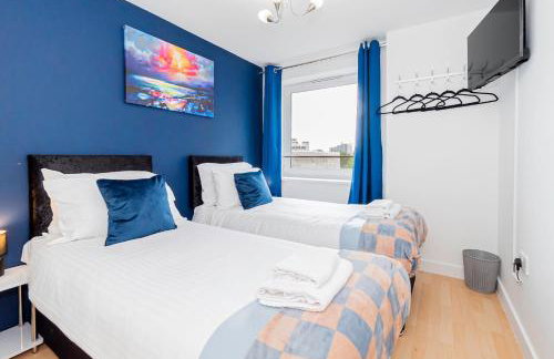 Contractors 4 Beds 2 BathroomsTown Centre Parking - Foto 15