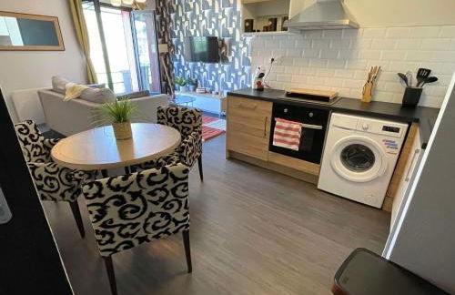 Appartement t2 foirail étage - Photo 1