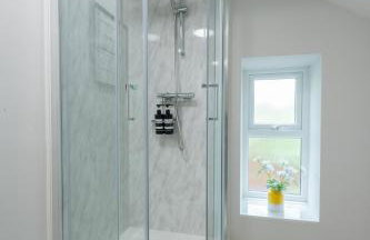 3 bedroom Cannock flat ideal for groups - Foto 19