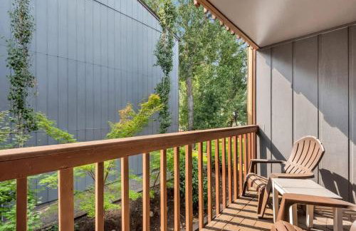 Upscale Condo near Downtown & the Deschutes - Foto 18
