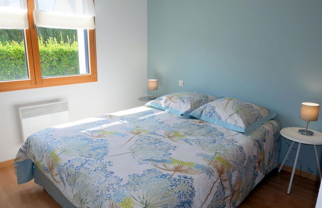 Holiday Home in Plouneour Near Sandy Beach - Foto 2