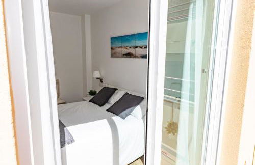 Apartamento Sereno 3 | Piscina, Garaje, Terraza y Playa - Foto 9