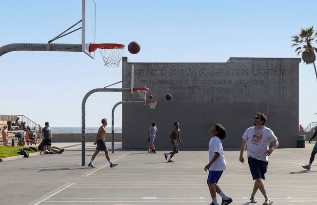 Venice View by Avantstay Walk to Venice Beach Rooftop, Ice Bath, Luxe Design - Photo 47