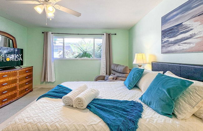 Sunrise Delight Pet-friendly 2-min Walk to Beach - Foto 1