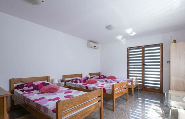 Adalene Comfortable Holiday Residence - Foto 7