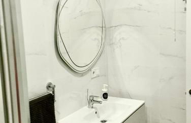 Soho Boho Apartments - with sunny rooftop terrace and fiber optic internet - Photo 75