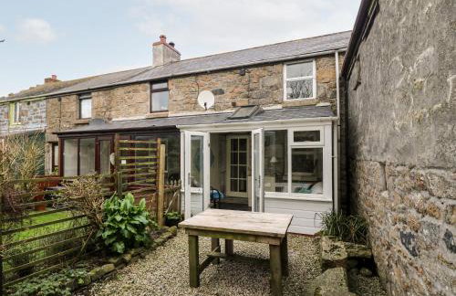 Gurnard's Cottage - Photo 24