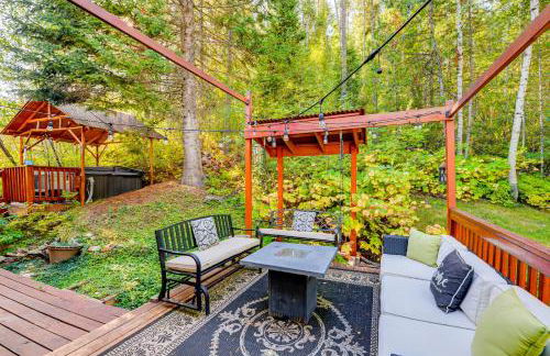 Dreamy Alpine Cabin with Hot Tub, Fireplace and More! - Foto 31