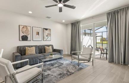 Stunning Townhome with Private Pool & Games Room - Foto 11