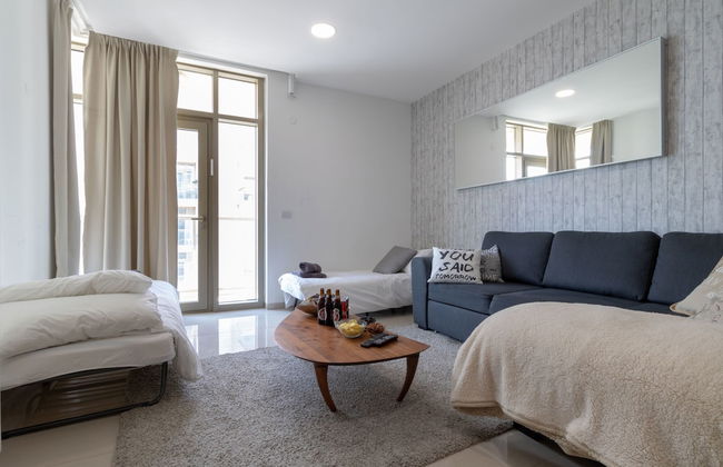 The Haneviim Court - Isrentals - Foto 18