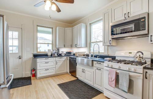 Lovely Elkhart Lake Apartment - Walk to Town! - Foto 2