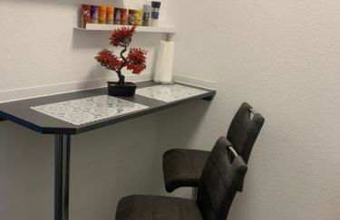 Best Preis City Apartment Stadtzentrum Wittenberge Modernes Ambiente max 2 Personen Einzelbetten voll ausgestattet mit Prime und WLAN - Foto 8