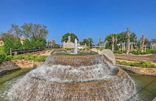 Modern Townhome with Patio, Next Door to Resort - Foto 21