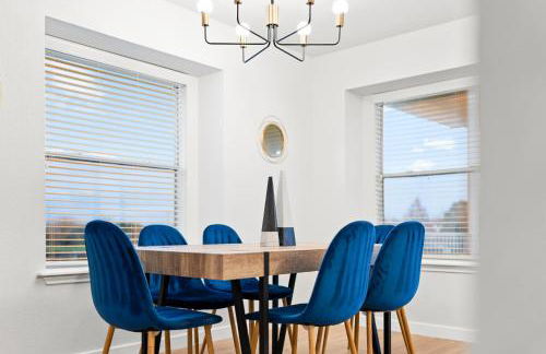 Modern & Homey 3BR Home, Remote Work Friendly, King Beds, Fast WiFi - Foto 42