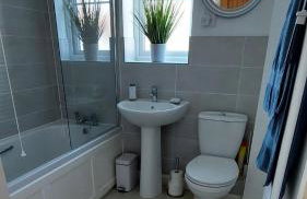 Tranquil 2-Bed Bungalow Near to Southwold - Photo 8