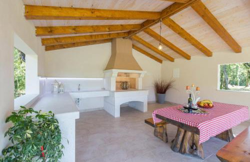 Apartment Susnjici 2 with Pool, Children Playground and Terrace - Photo 18