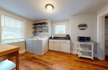 Renovated, Victorian, In-Unit Laundry & Kitchen - Foto 3