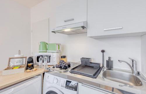 Cinéma Moon Luxury - Gare 3min - Proche Paris - Foto 6