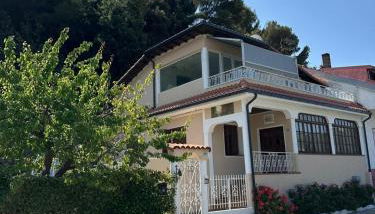 Villa Lollo - Photo 1