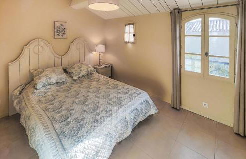 2 Bedroom Awesome Home In Saint-Laurent-De-La-Ca - Foto 14