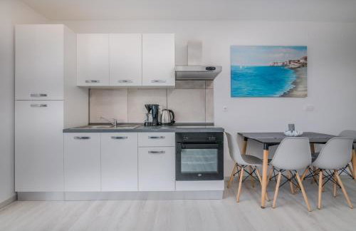 Apartments Villa "Aurea" with pool - Photo 43