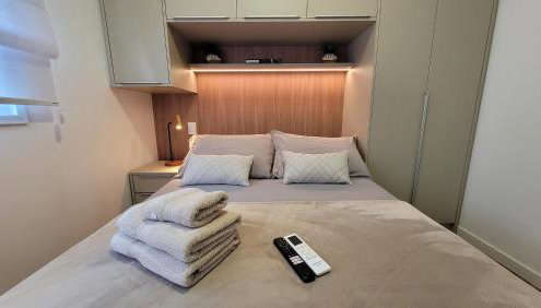 FLY 812 - Seu canto perto do Shopping e USP - Centrinho - Foto 4, towels, wardrobe