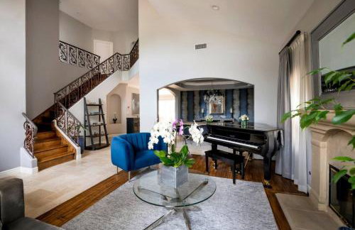 Sherman Oaks Home w Pool, Spa and Outdoor Kitchen - Foto 11