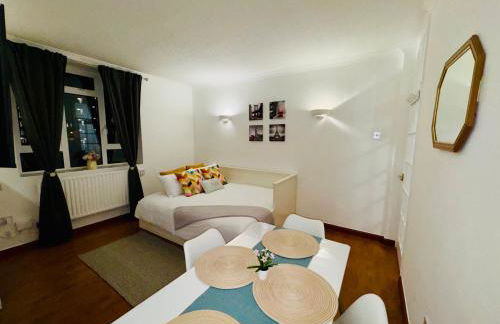 Vauxhall, river Thames, Big Ben Retreat, Central London family Stay - Photo 22
