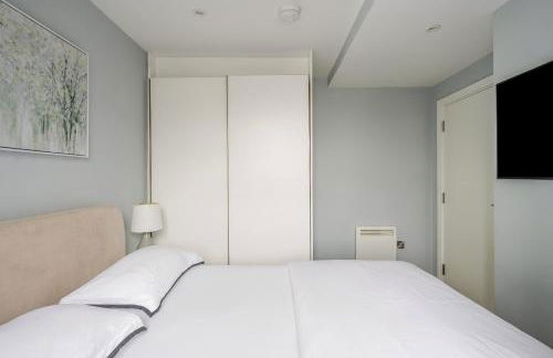 Luxury Apartment in Chelmsford Bond Street with Sky TV, Movies & Netflix - Foto 38