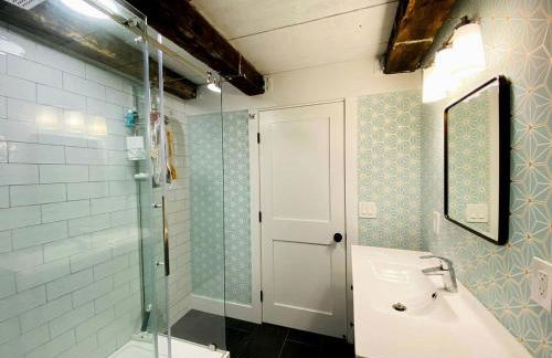 Modern Cottage Perfect for Glamping in New York State - Foto 18