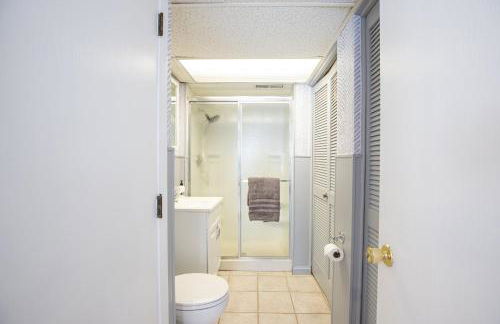 Lake Life: Amazing Weekday Specials! Dock, Swim Mat, Cove Water - Foto 30