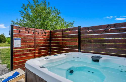 Spacious Home 4BR Fire Pit, Patio Hot Tub - Foto 55